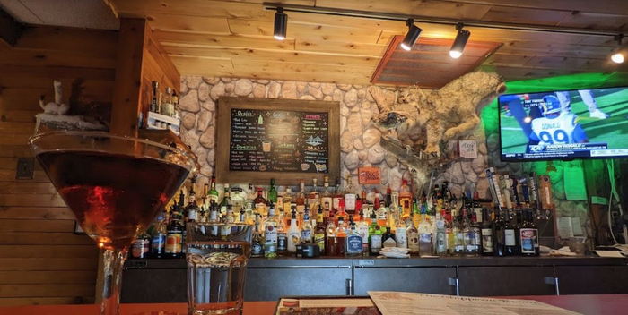 Audies Restaurant (Downings Restaurant) - Web Listing (newer photo)